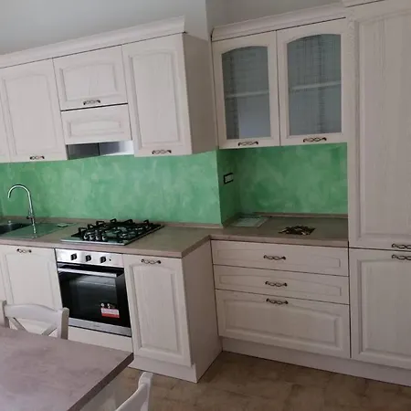 아파트 Fronte Mare 알바아드리안티카